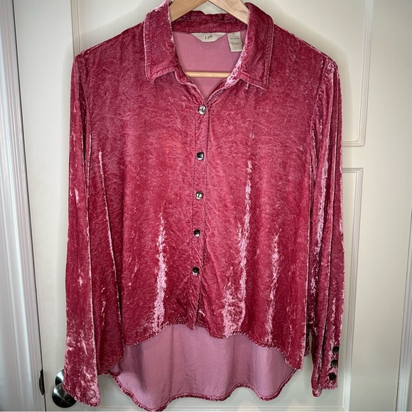 J.Jill Mauve Long Sleeve Velvet High-Low Hemline Button Up Collared Shirt Medium - Picture 1 of 10